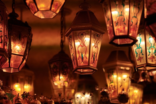 De veelzijdigheid en tijdloze charme van de Tizio lamp